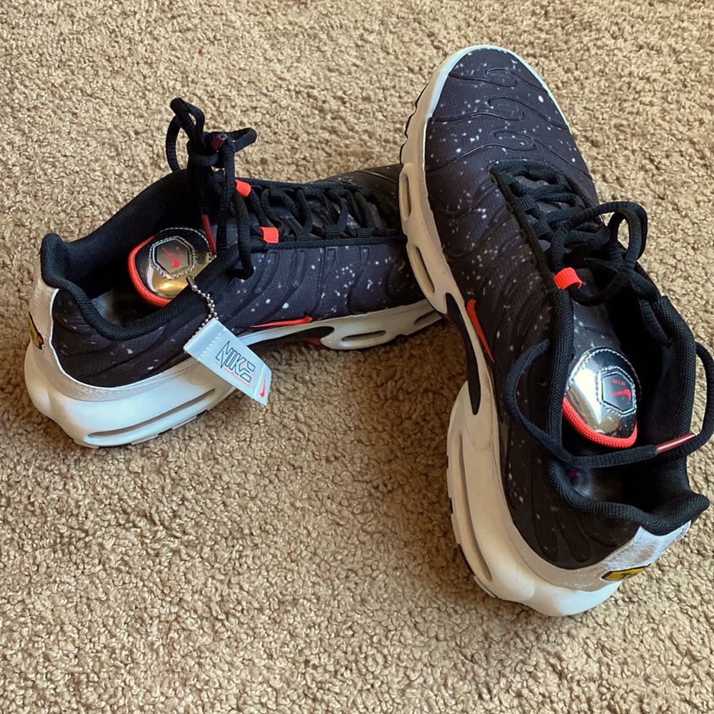 Nike AirMax Plus “Supernova”